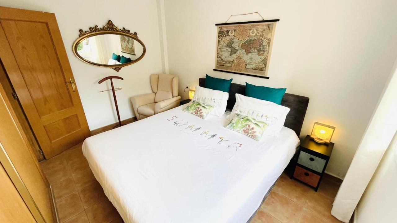 Beautiful 1 Bedroom Apartment In Albir El Albir Exterior foto